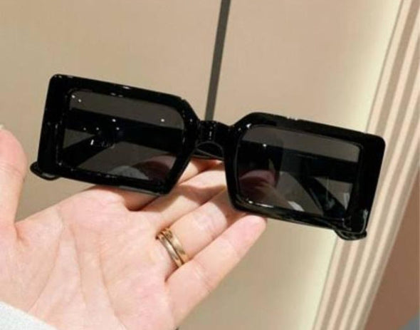 sunglasses/black stylish glasses/top quality